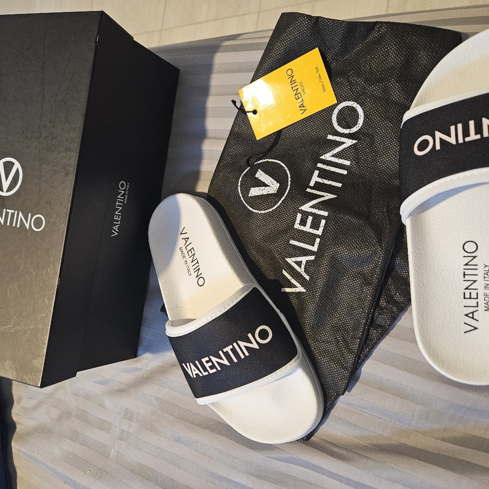 Valentino Slides Black+White Slide Sandals New/box Size 6 TagDustbag Retails 599 - Picture 11 of 12